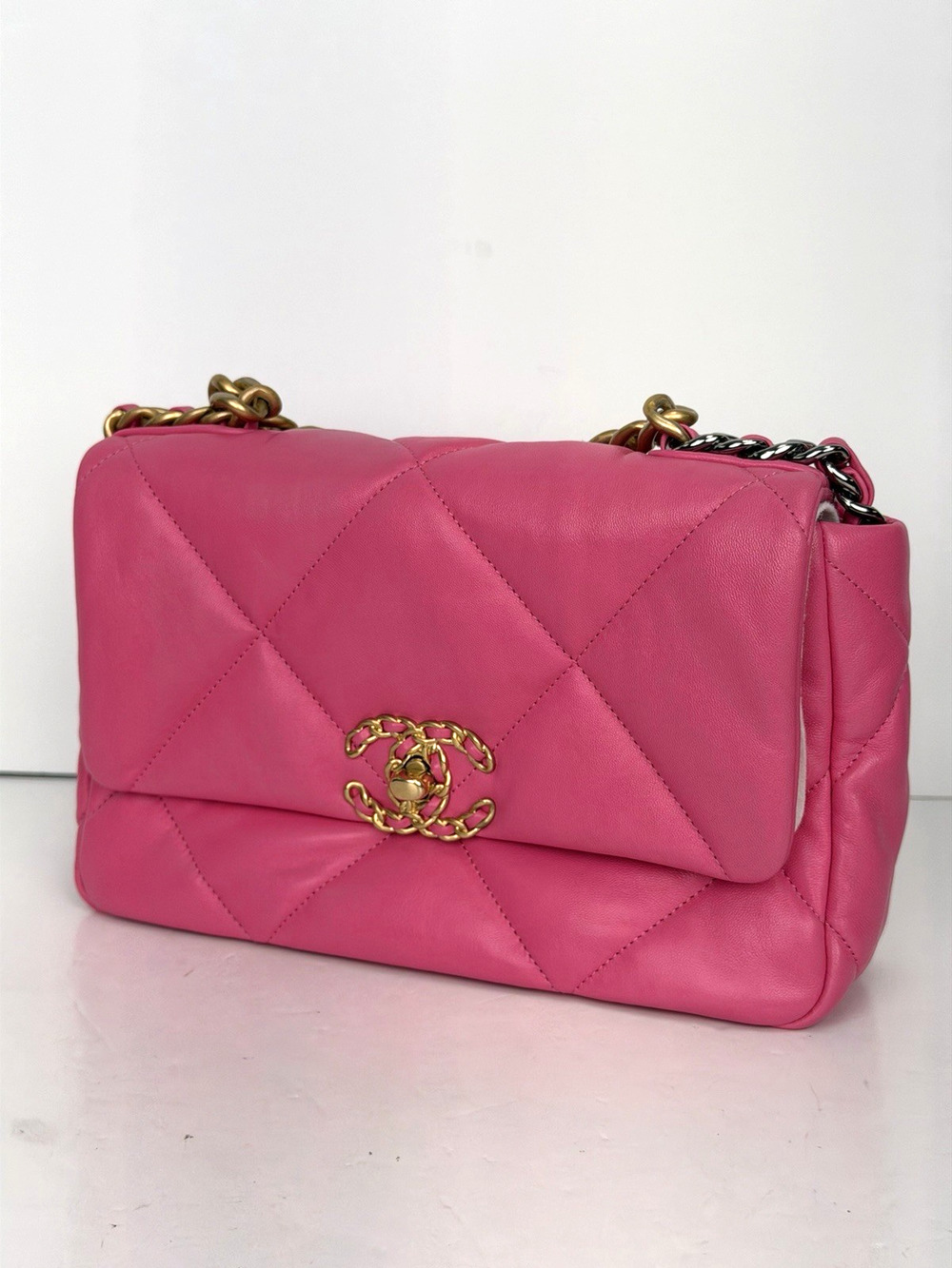 Chanel 19 Flap Shoulder Bag Small in Pink Quilted Lambskin Leather NFC C-3